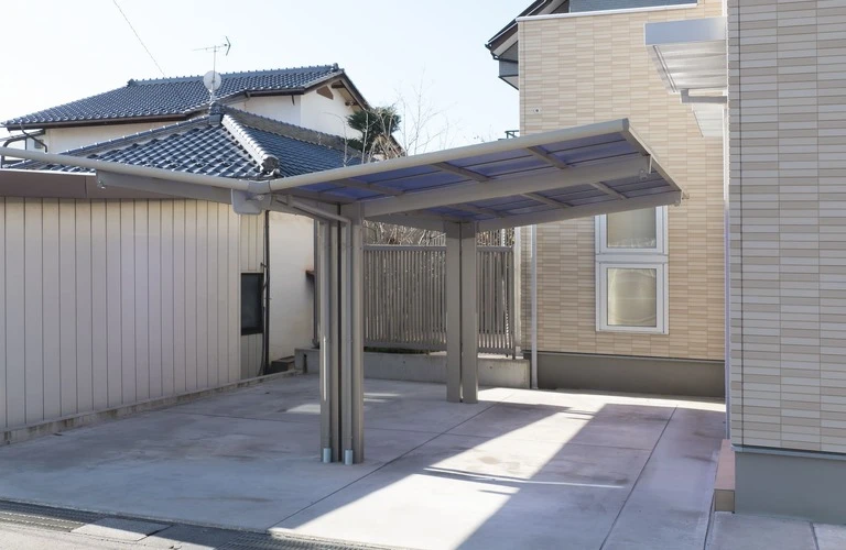 EV実績も豊富 | 沖縄県糸満市の太陽光ならアオソラ沖縄株式会社